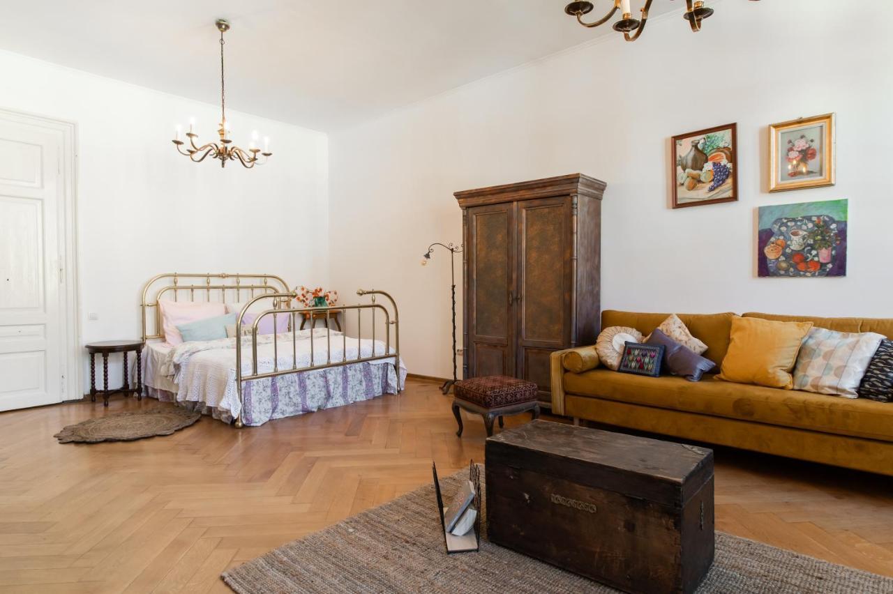 City Center Art Deco Apartment Braşov Extérieur photo