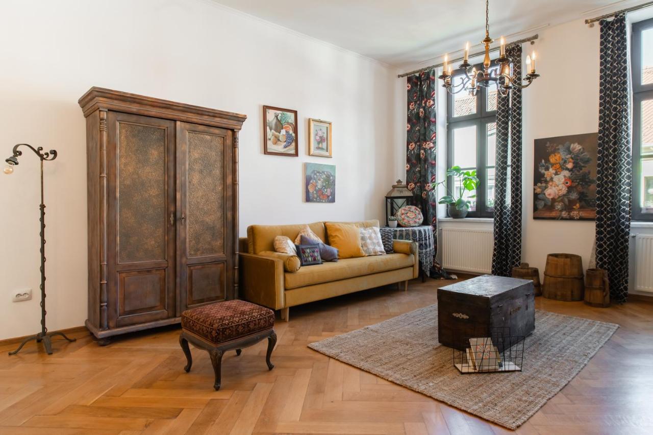 City Center Art Deco Apartment Braşov Extérieur photo